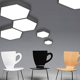 Světlo s šestihrannou geometrií absorbující kupolové světlo