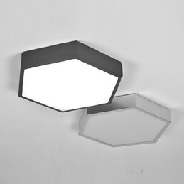Světlo s šestihrannou geometrií absorbující kupolové světlo