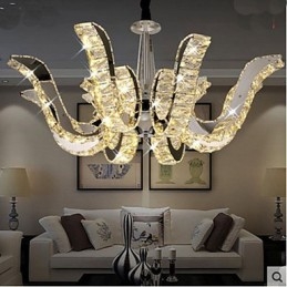 Křišťálová lampa Moderní luxusní svíčka Závěsná křišťálová lampa