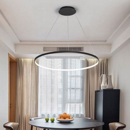 Stmívatelné závěsné svítidlo o průměru 80 cm v moderním designu Stmívatelné závěsné svítidlo o průměru 80 cm v moderním designu