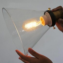 Tradiční klasická klasická mísa v mini stylu malby s kovovým závěsným světlem